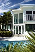 Rental Properties, Lease and Holiday Rentals: Miami Beach Waterfront Estate