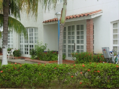 Property For Sale Or Rent: Thownhouse for sale in Margarita Island - Venezuela!